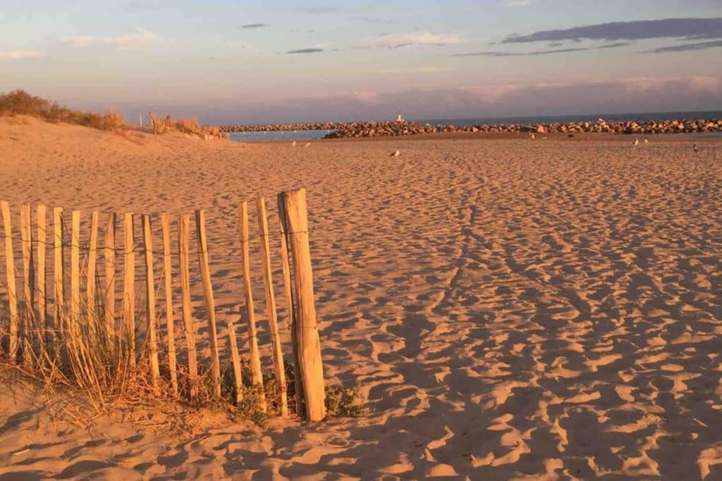 Coquet T2, Quartier Des Quilles, Climatise, 300M Des Plages Σετ Εξωτερικό φωτογραφία
